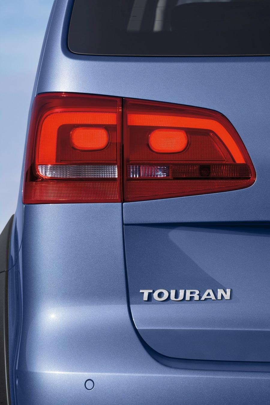  Volkswagen CrossTouran 2010 года  (фото 13 из 26)